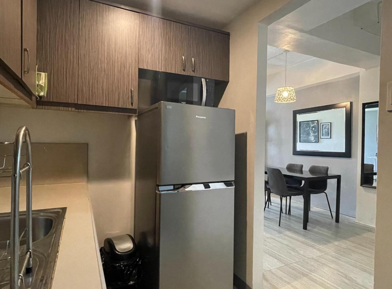 Spacious 1 Bedroom Unit Forbeswood Heights タギッグ エクステリア 写真